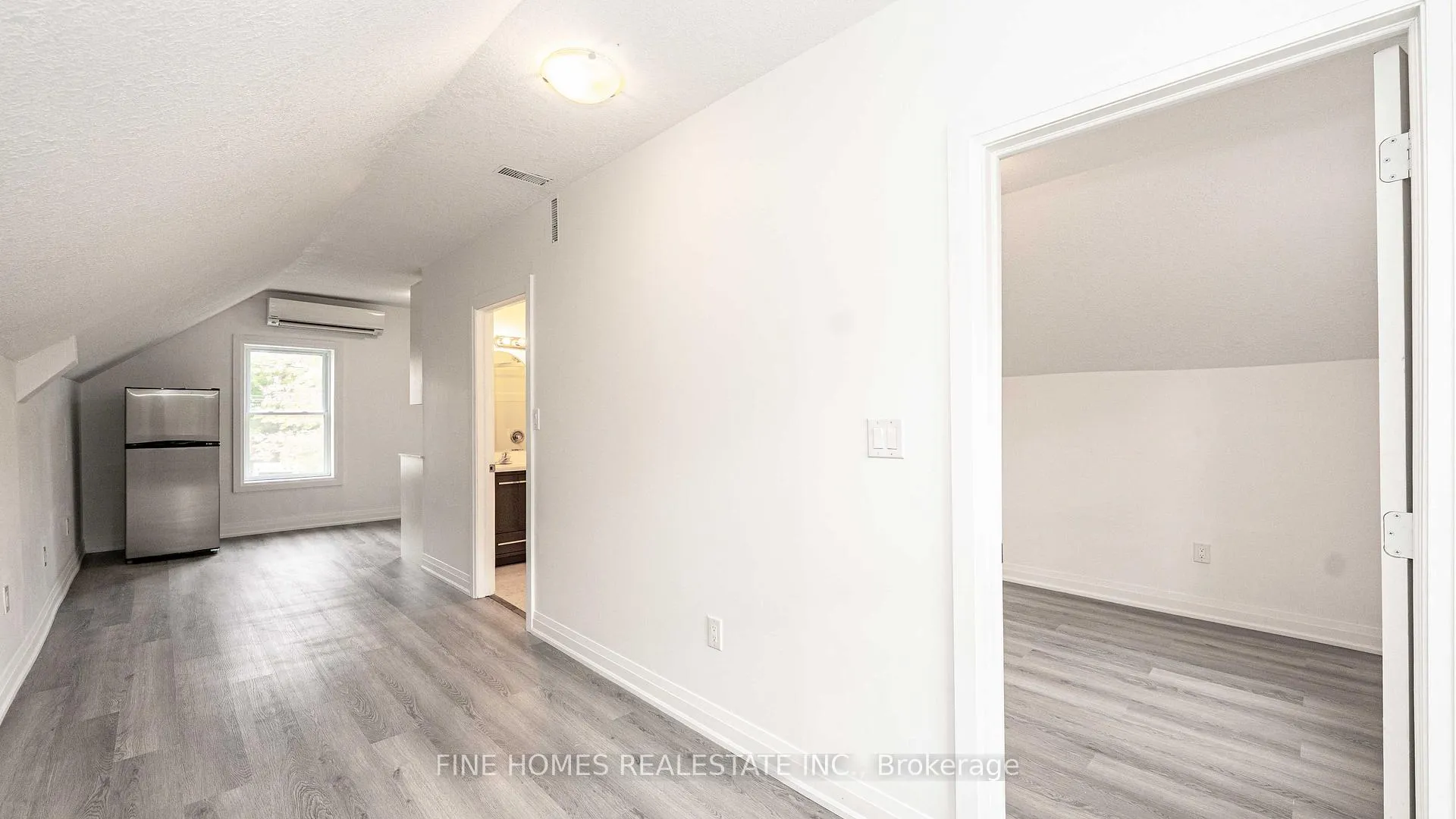 Photo 37 of 119 Albert Street S, Orillia — HOMEH