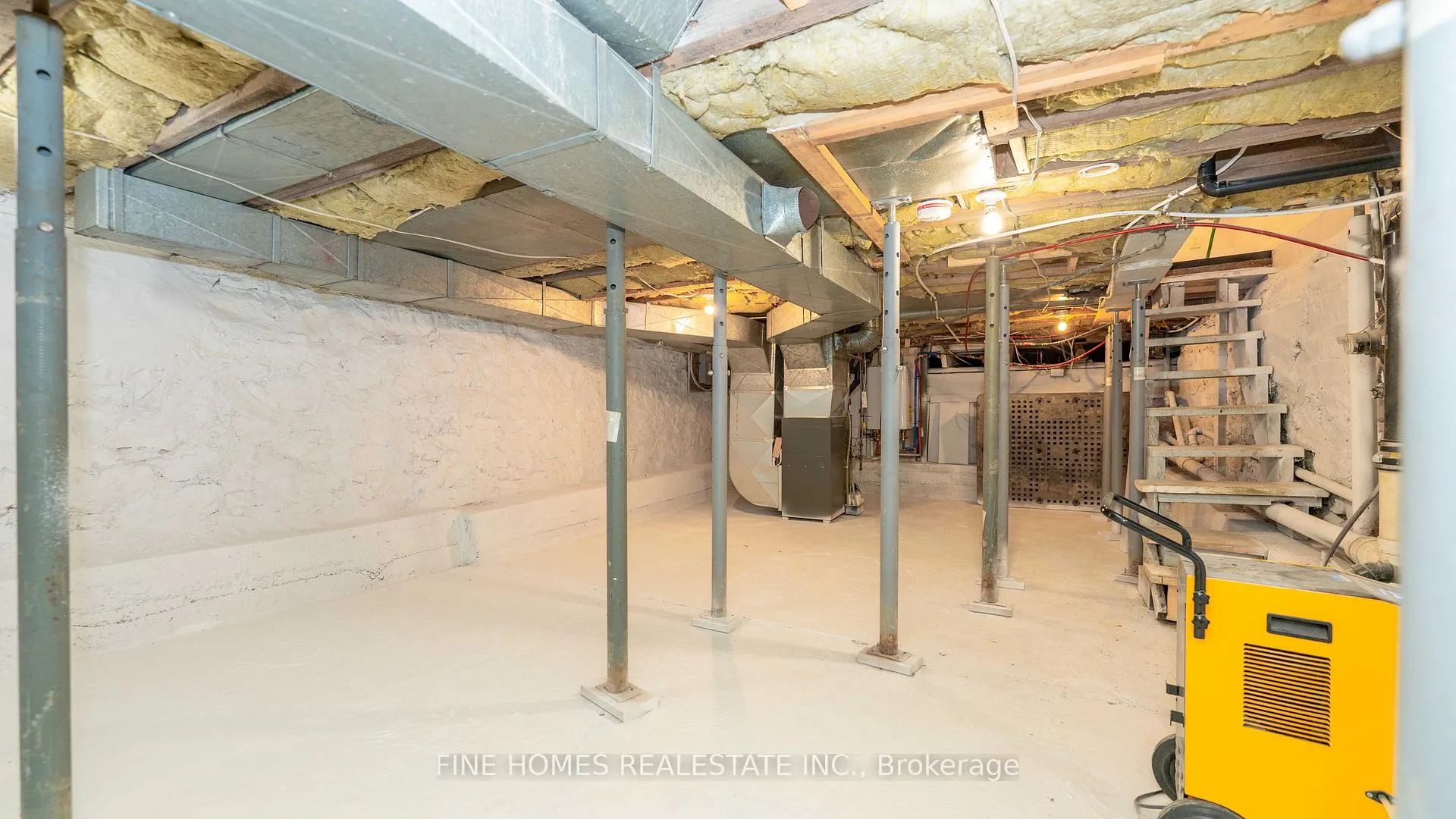 Photo 38 of 119 Albert Street S, Orillia — HOMEH