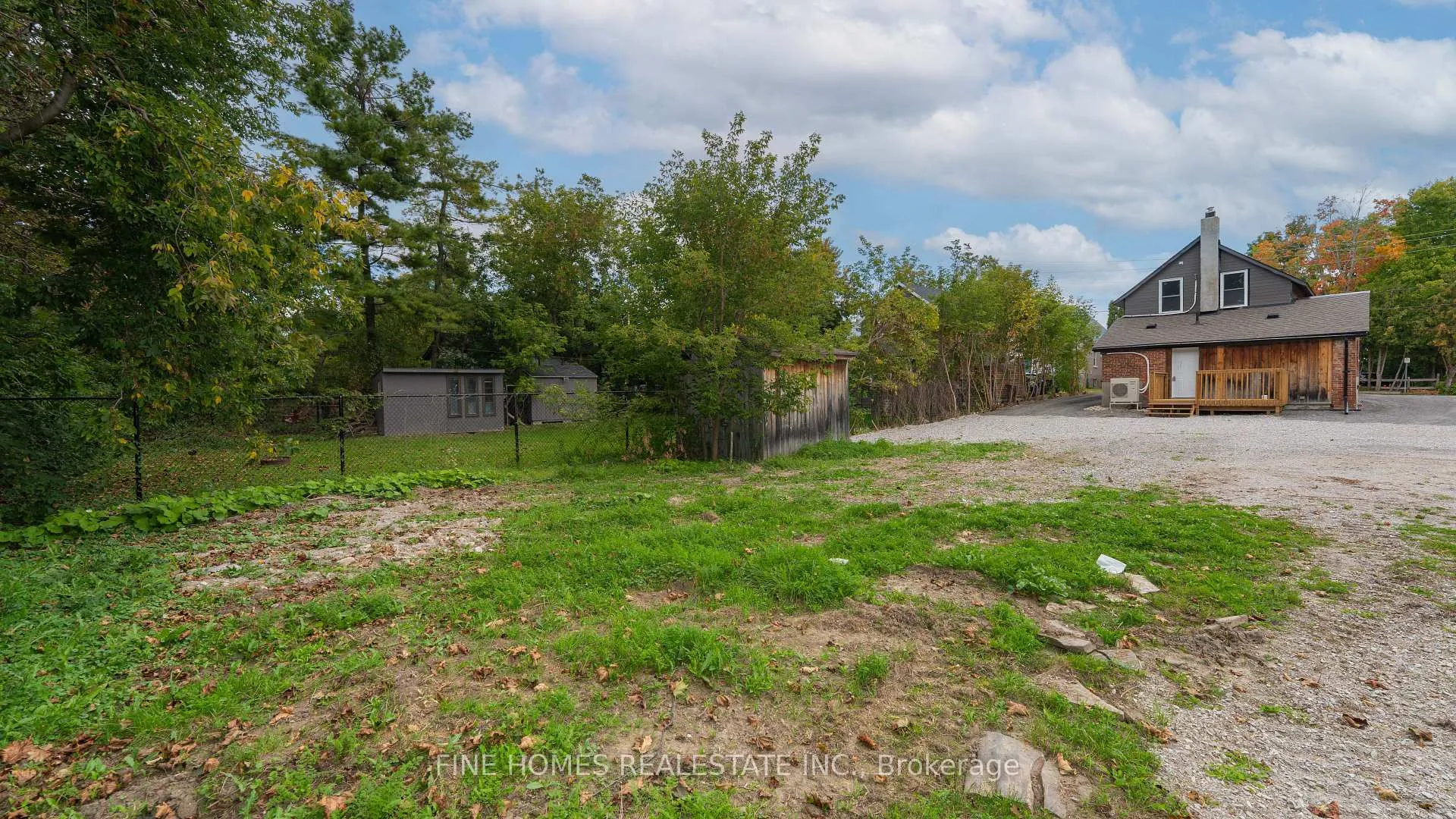 Photo 42 of 119 Albert Street S, Orillia — HOMEH