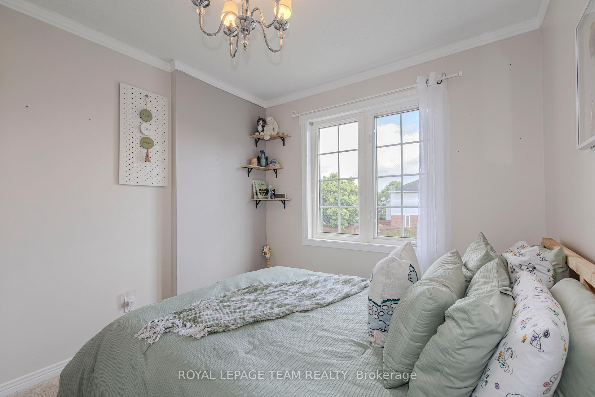 Photo 34 of 911 Markwick Crescent, Ottawa, Notting Hill/Summerside — HOMEH