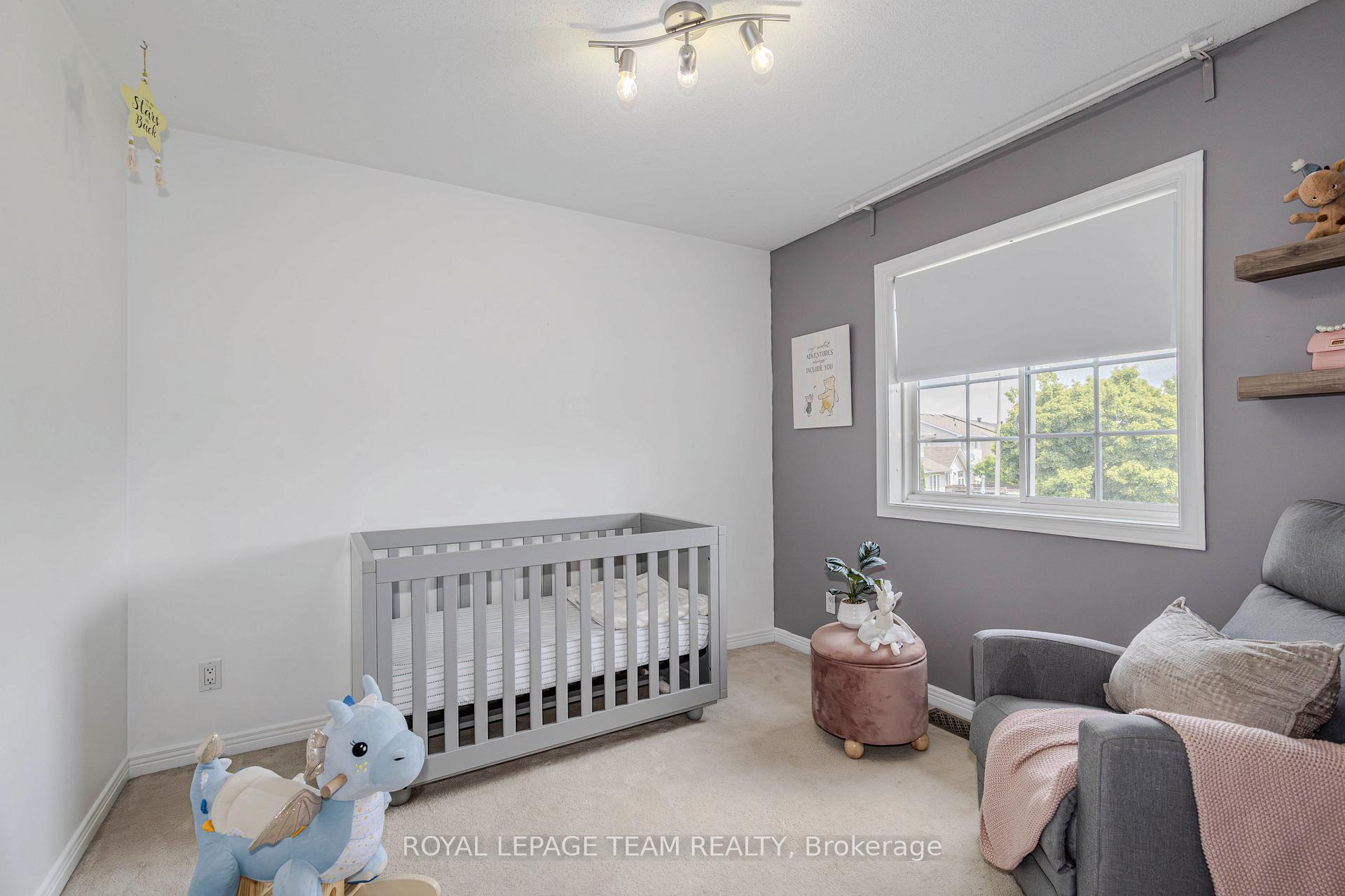 Photo 36 of 911 Markwick Crescent, Ottawa, Notting Hill/Summerside — HOMEH