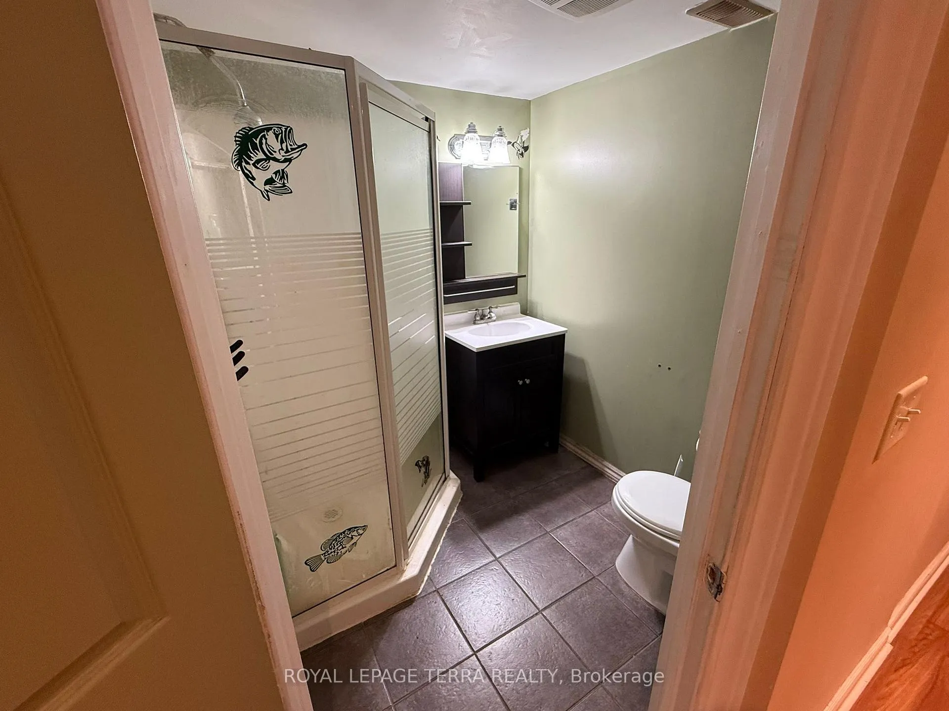 Photo 19 of 1380 Sarcee Street, Oshawa, Samac — HOMEH