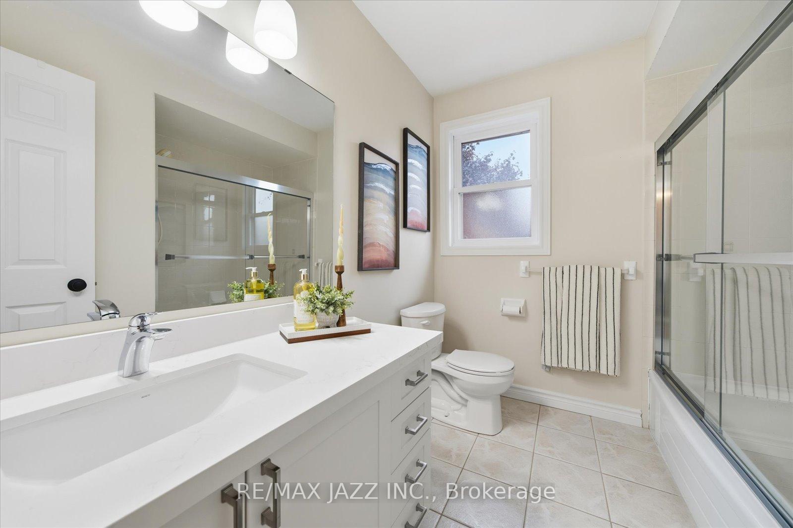 Photo 23 of 1014 Copperfield Drive, Oshawa, Eastdale — HOMEH