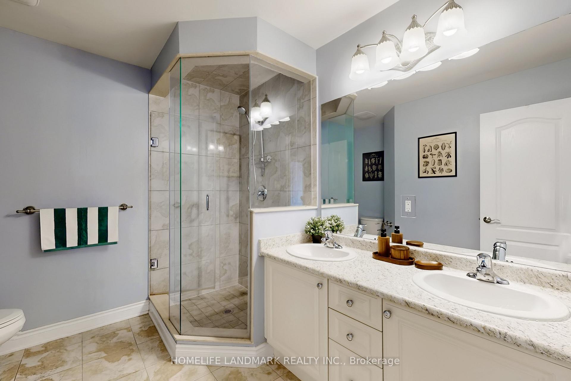 Photo 12 of 496 Foxcroft Boulevard, Newmarket, Stonehaven-Wyndham — HOMEH