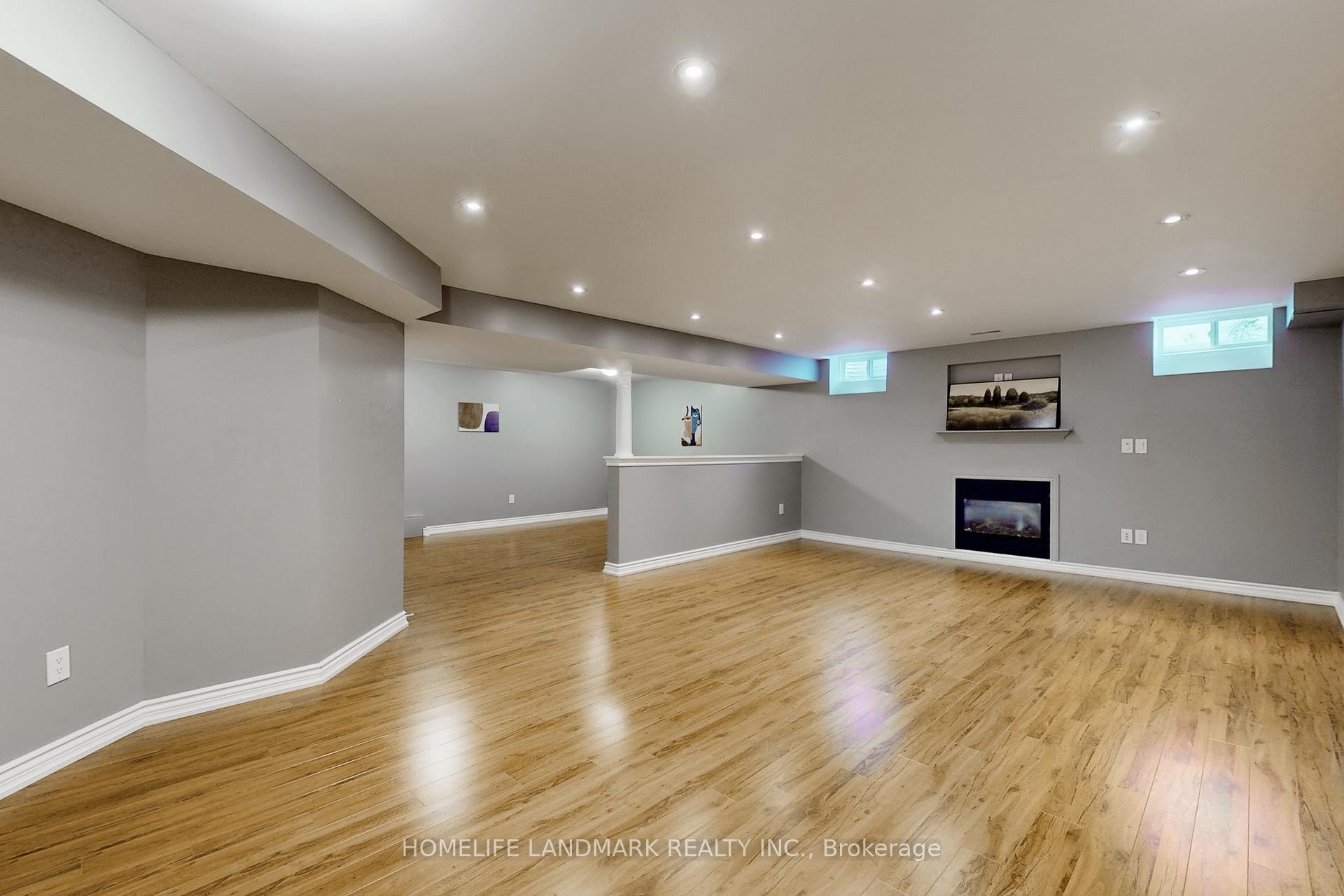 Photo 13 of 496 Foxcroft Boulevard, Newmarket, Stonehaven-Wyndham — HOMEH