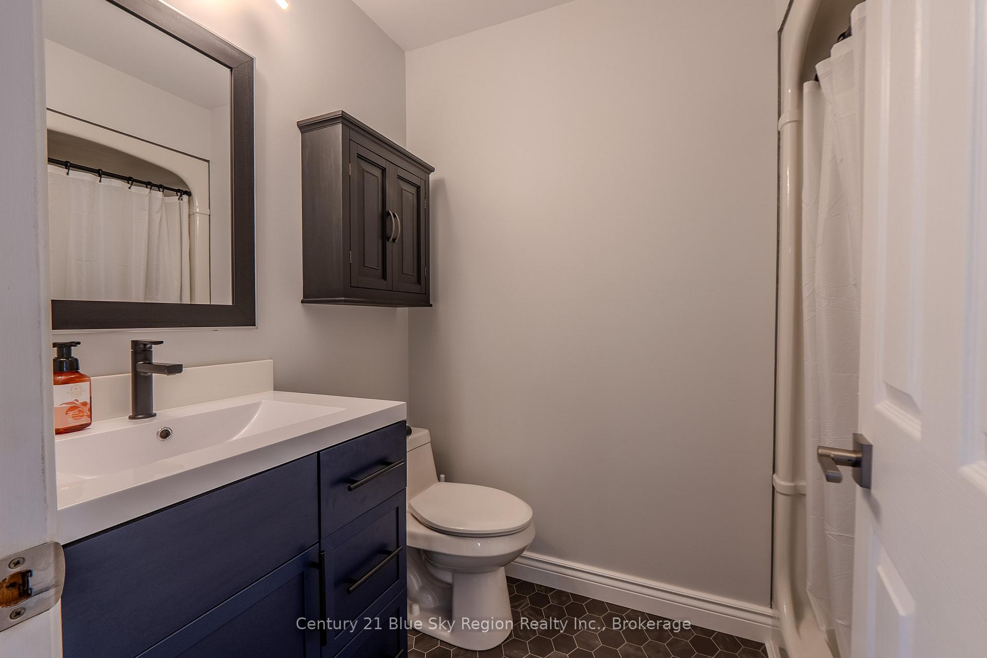 Photo 13 of 120 Cloverbrae Crescent, North Bay, Ferris — HOMEH
