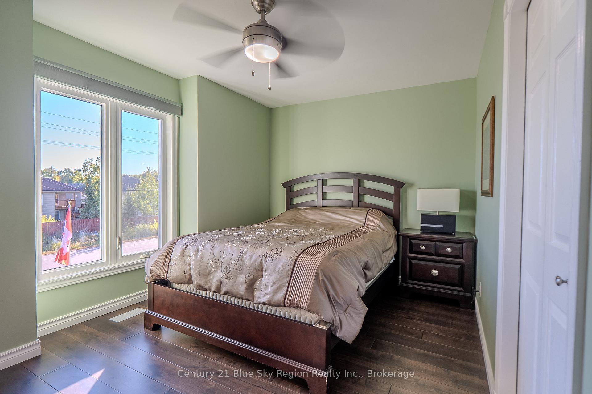 Photo 17 of 120 Cloverbrae Crescent, North Bay, Ferris — HOMEH