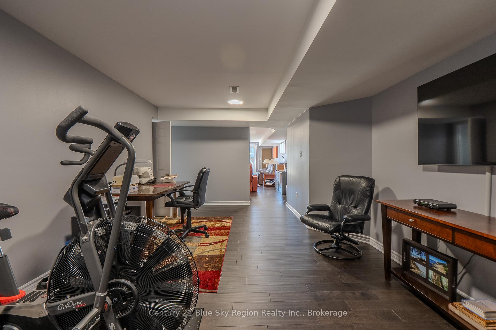 Photo 21 of 120 Cloverbrae Crescent, North Bay, Ferris — HOMEH