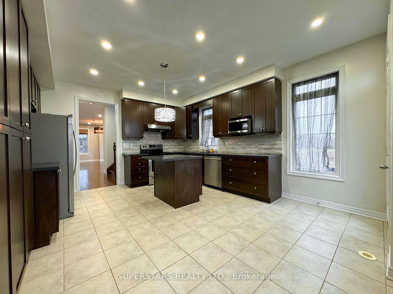 Photo 6 of 325 Delray Drive, Markham, Greensborough — HOMEH