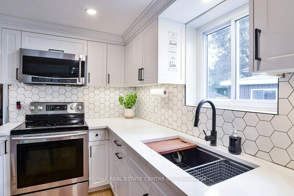Photo 6 of 349 Barrie Road, Orillia — HOMEH