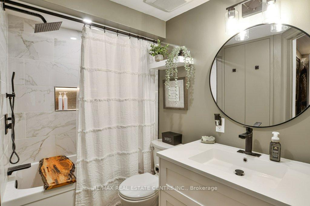 Photo 11 of 349 Barrie Road, Orillia — HOMEH