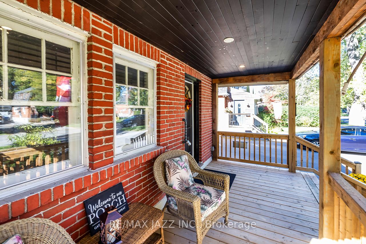 Photo 4 of 538 Masson Street, Oshawa, O'Neill — HOMEH