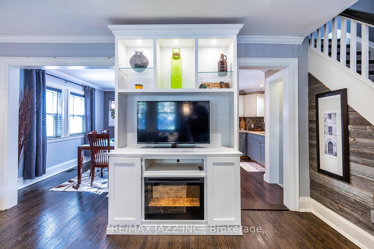 Photo 11 of 538 Masson Street, Oshawa, O'Neill — HOMEH