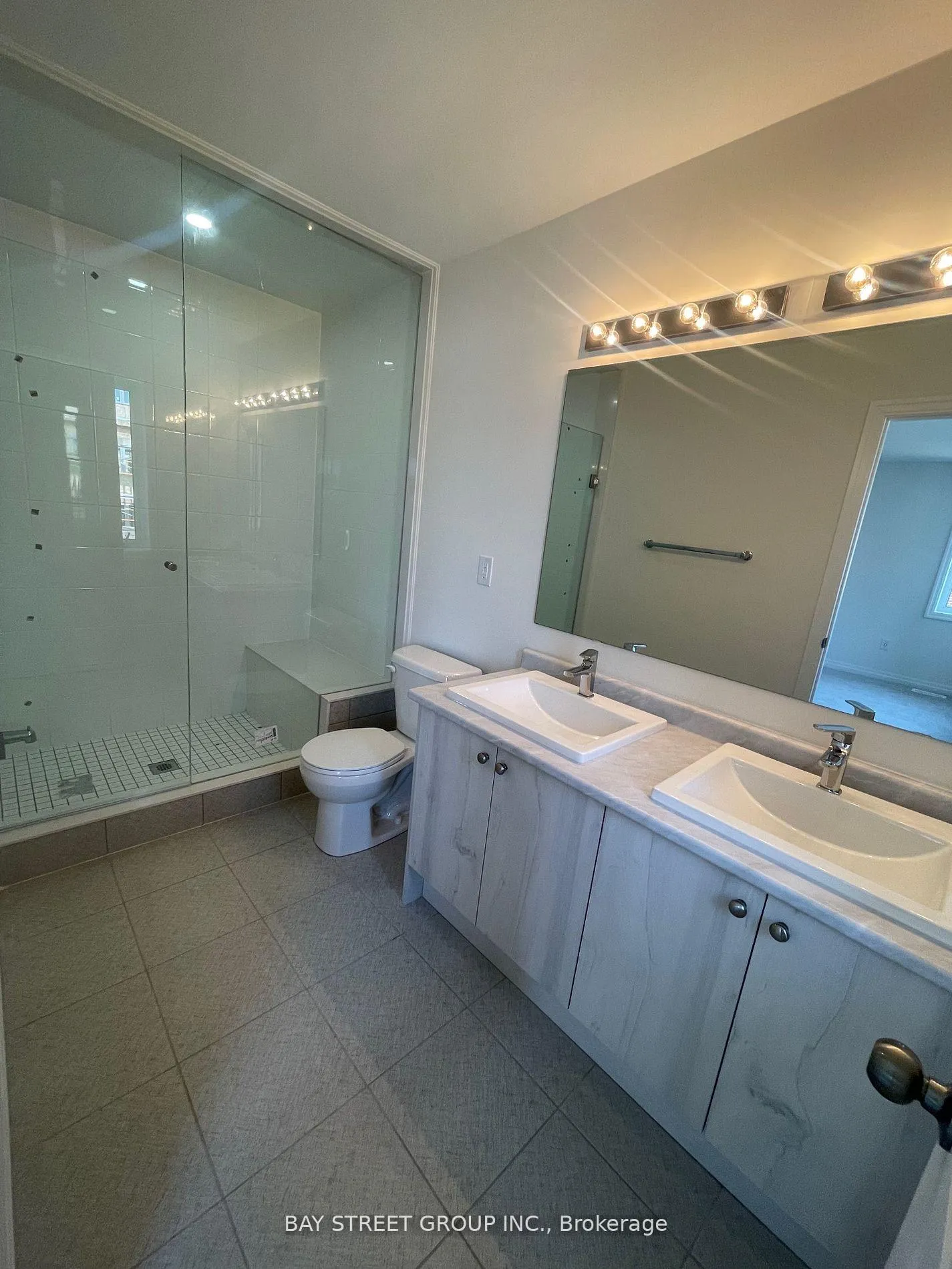 Photo 11 of 160 William Booth Avenue, Newmarket, Woodland Hill — HOMEH