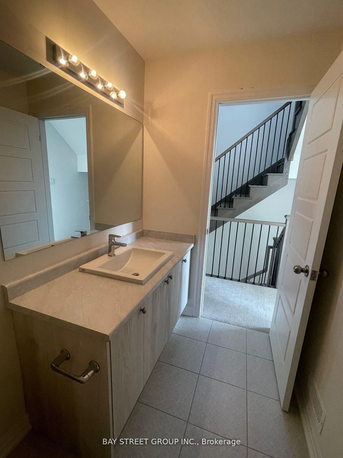 Photo 16 of 160 William Booth Avenue, Newmarket, Woodland Hill — HOMEH