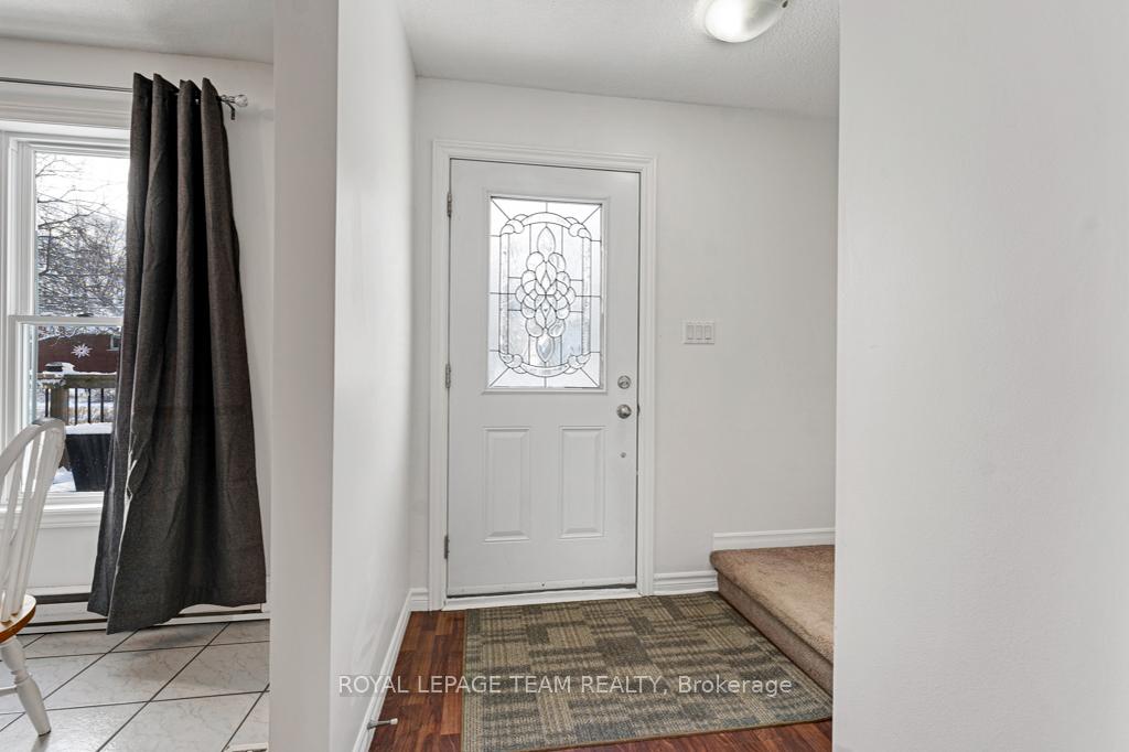 Photo 5 of 303 Jack Street, North Grenville, Kemptville — HOMEH