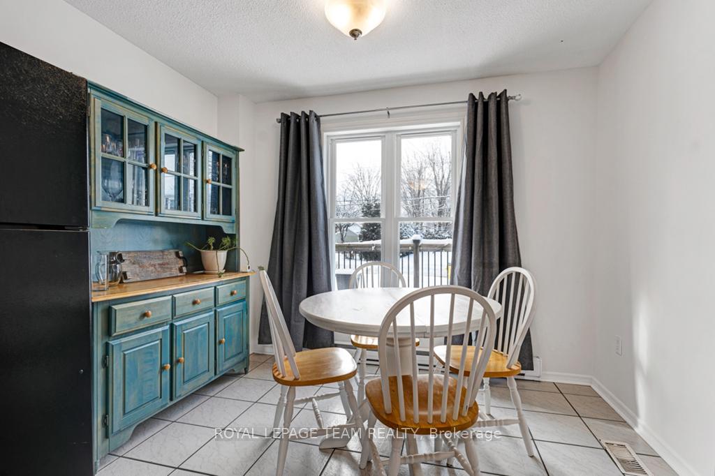 Photo 6 of 303 Jack Street, North Grenville, Kemptville — HOMEH