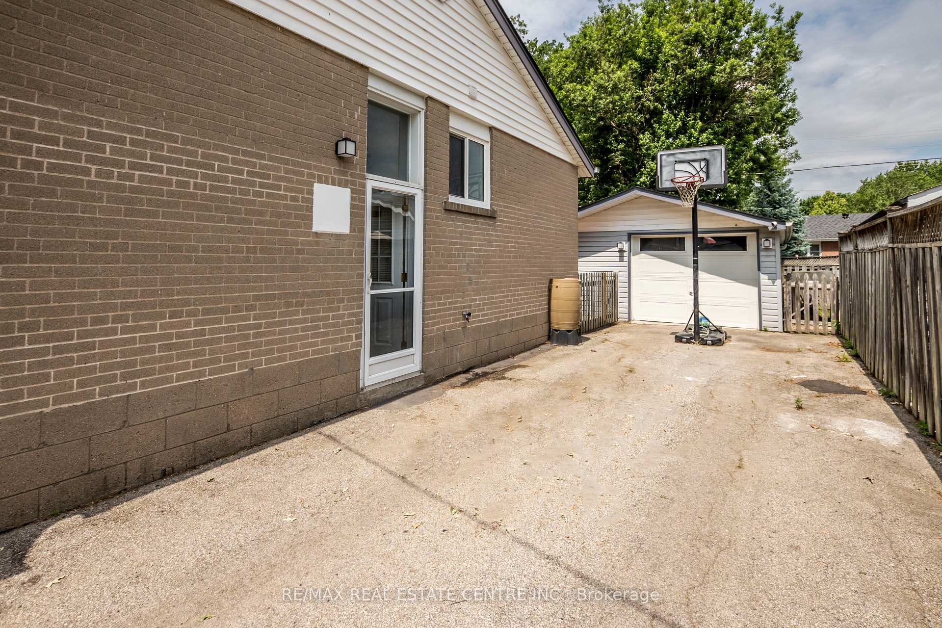 Photo 25 of 105 Anne Boulevard, Milton, Old Milton — HOMEH