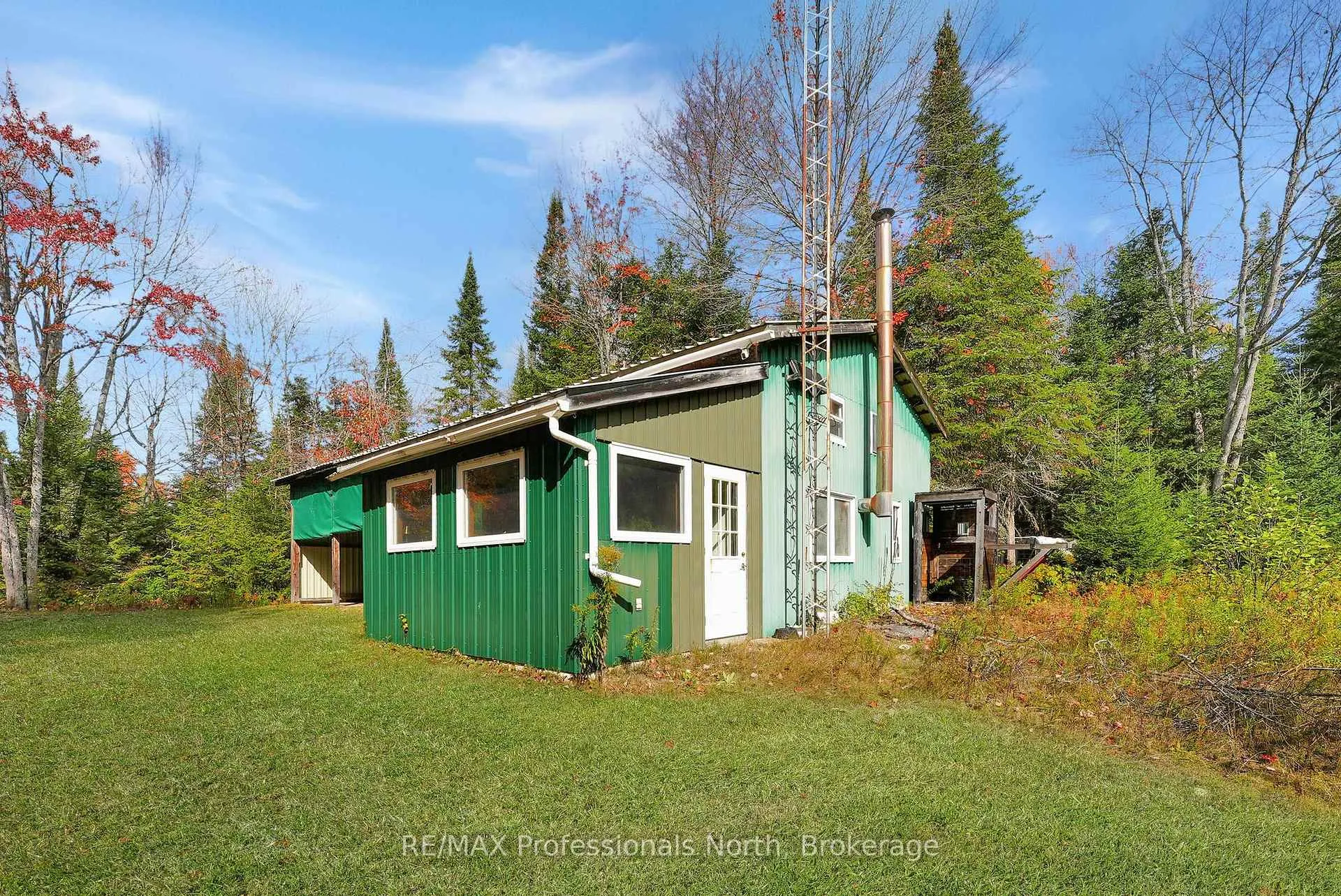 Photo 138 of 1966 Bacon Road, Minden Hills, Snowdon — HOMEH