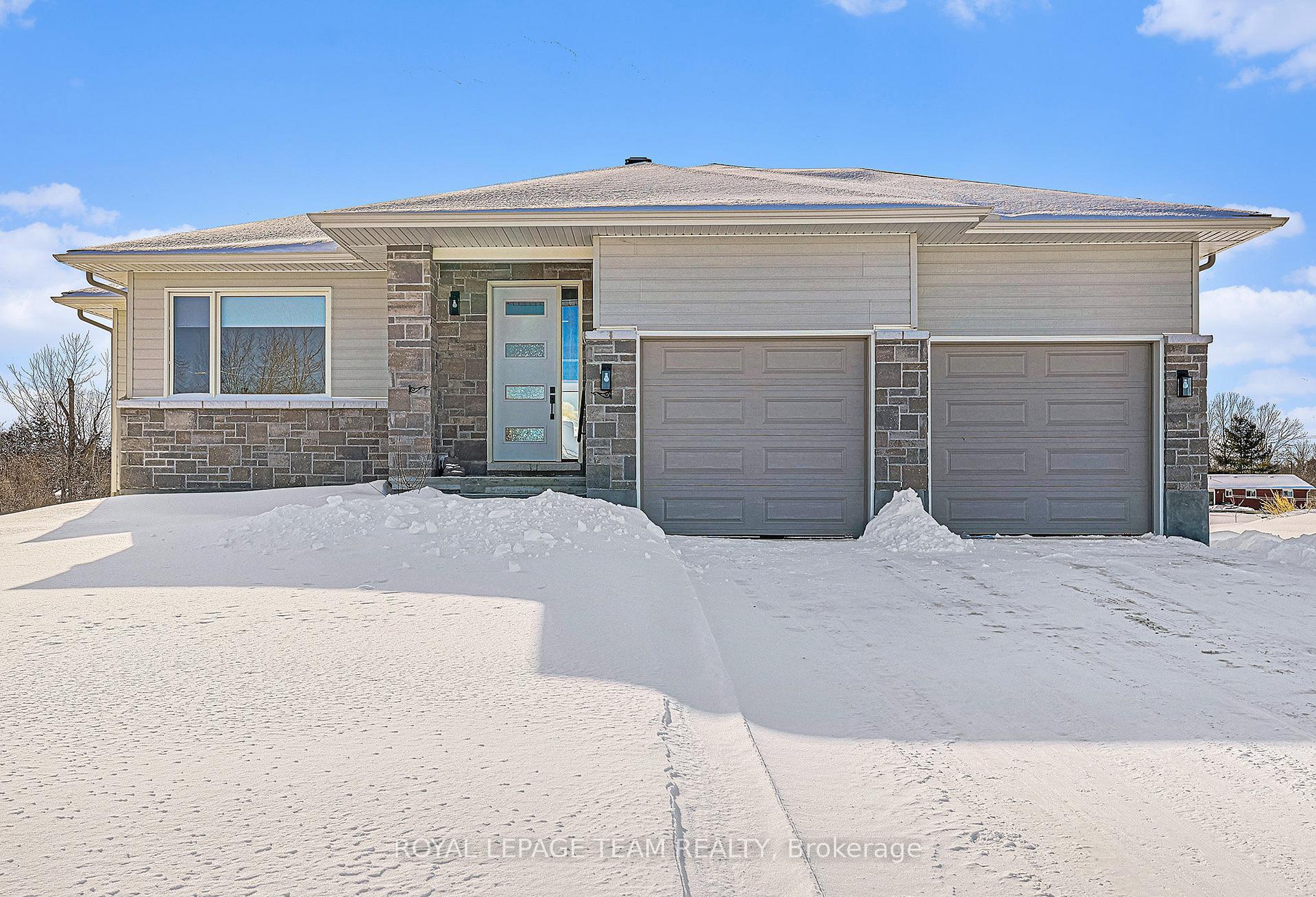 Photo 2 of 12 Tilly Lane, North Grenville, North Grenville Twp (Kemptville South) — HOMEH