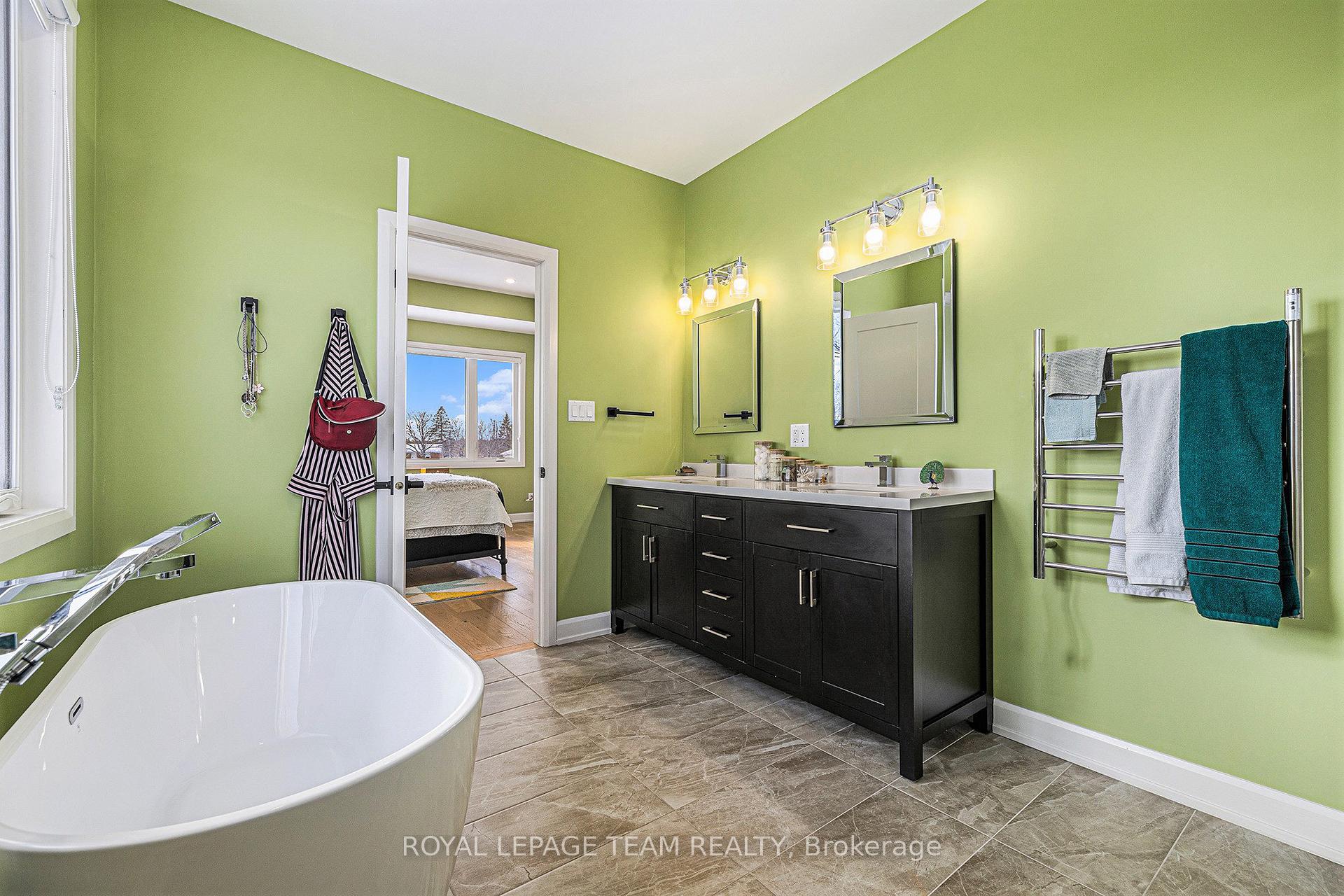 Photo 21 of 12 Tilly Lane, North Grenville, North Grenville Twp (Kemptville South) — HOMEH