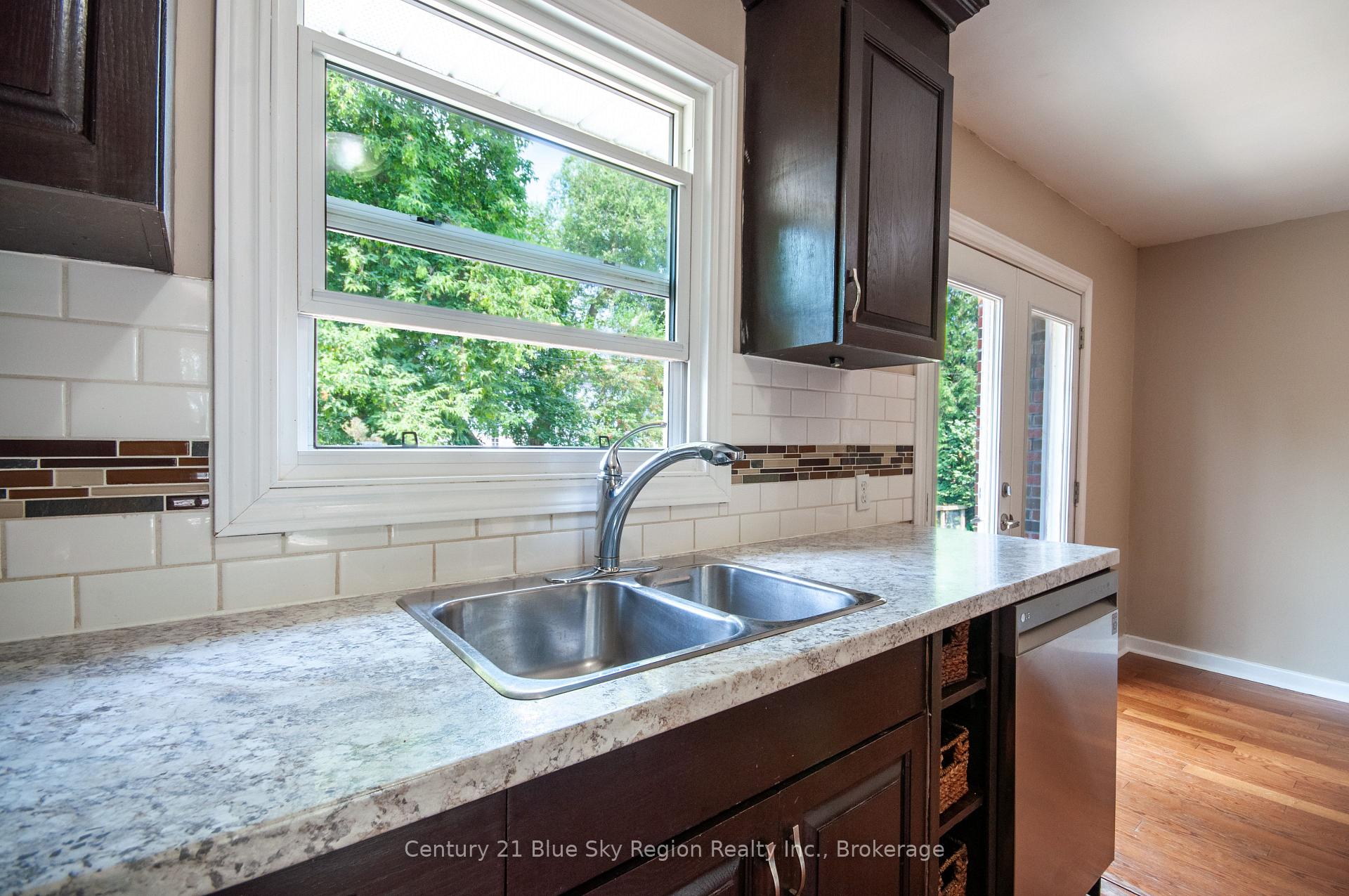 Photo 9 of 630 Lorne Avenue, North Bay, Central — HOMEH