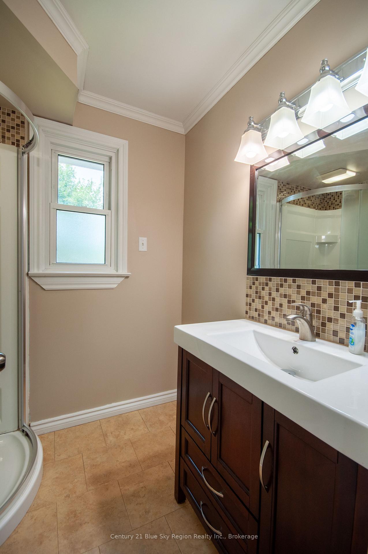 Photo 15 of 630 Lorne Avenue, North Bay, Central — HOMEH