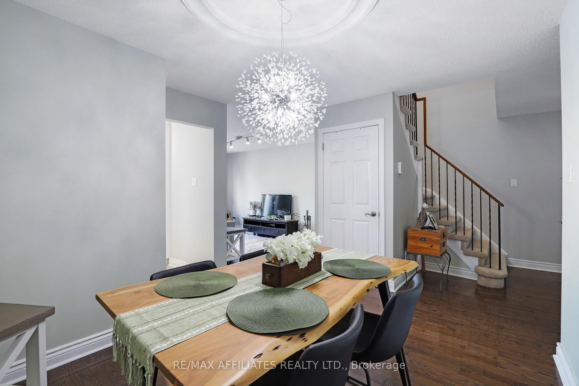 Photo 7 of 593 Latour Crescent, Ottawa, Fallingbrook/Gardenway South — HOMEH