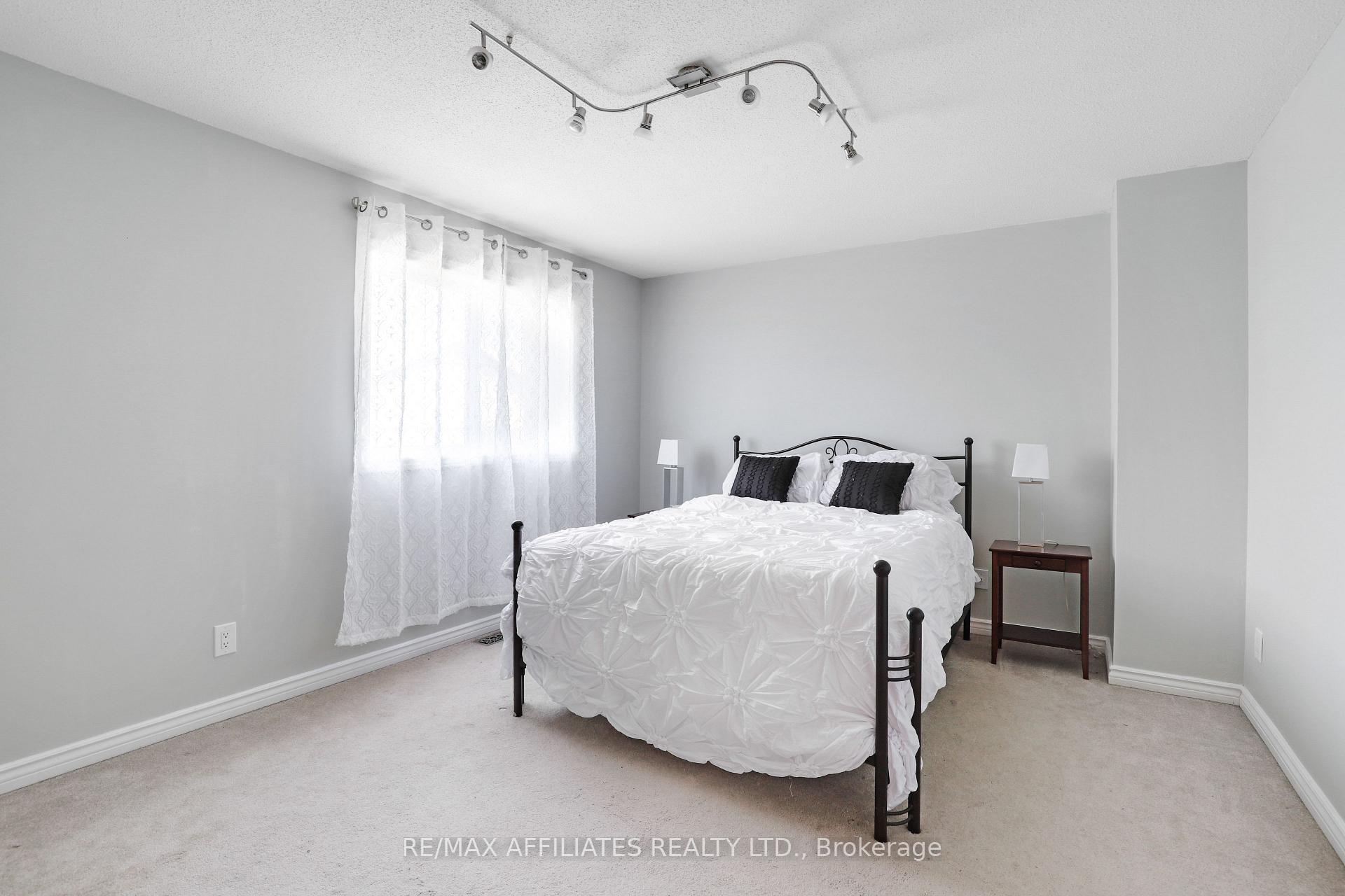 Photo 19 of 593 Latour Crescent, Ottawa, Fallingbrook/Gardenway South — HOMEH