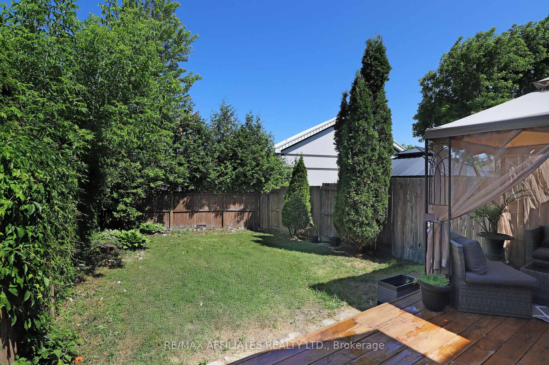 Photo 33 of 593 Latour Crescent, Ottawa, Fallingbrook/Gardenway South — HOMEH