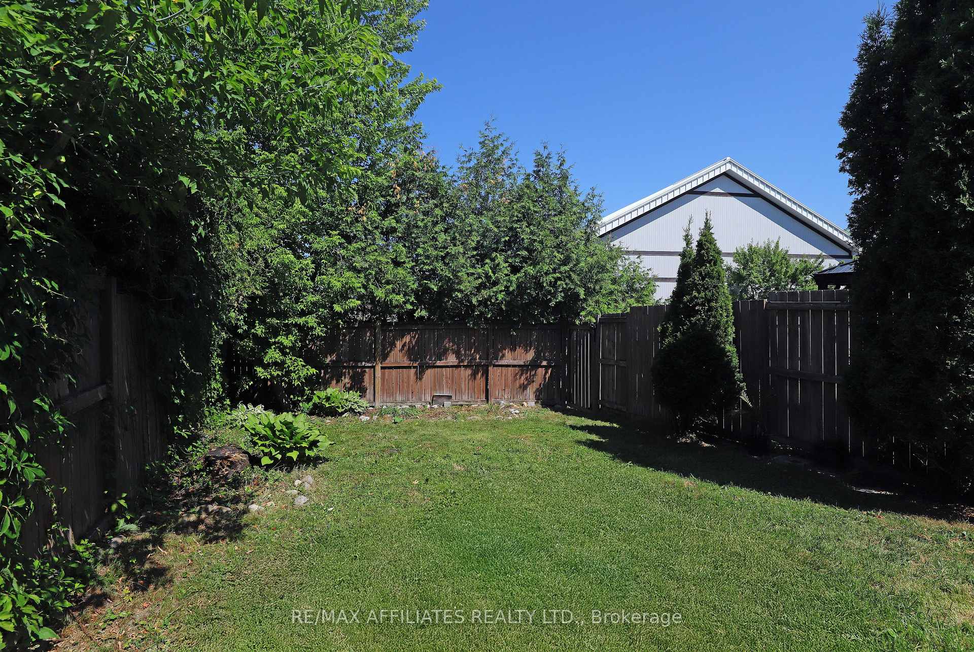 Photo 34 of 593 Latour Crescent, Ottawa, Fallingbrook/Gardenway South — HOMEH