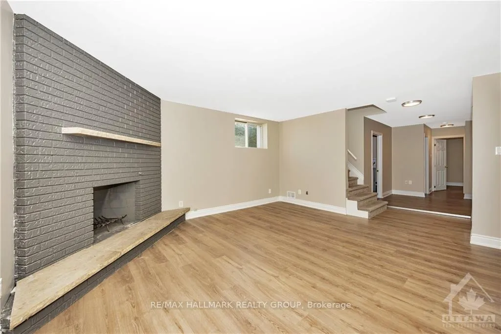 Photo 5 of Unit 2, 2850 Trim Road, Ottawa, Navan — HOMEH