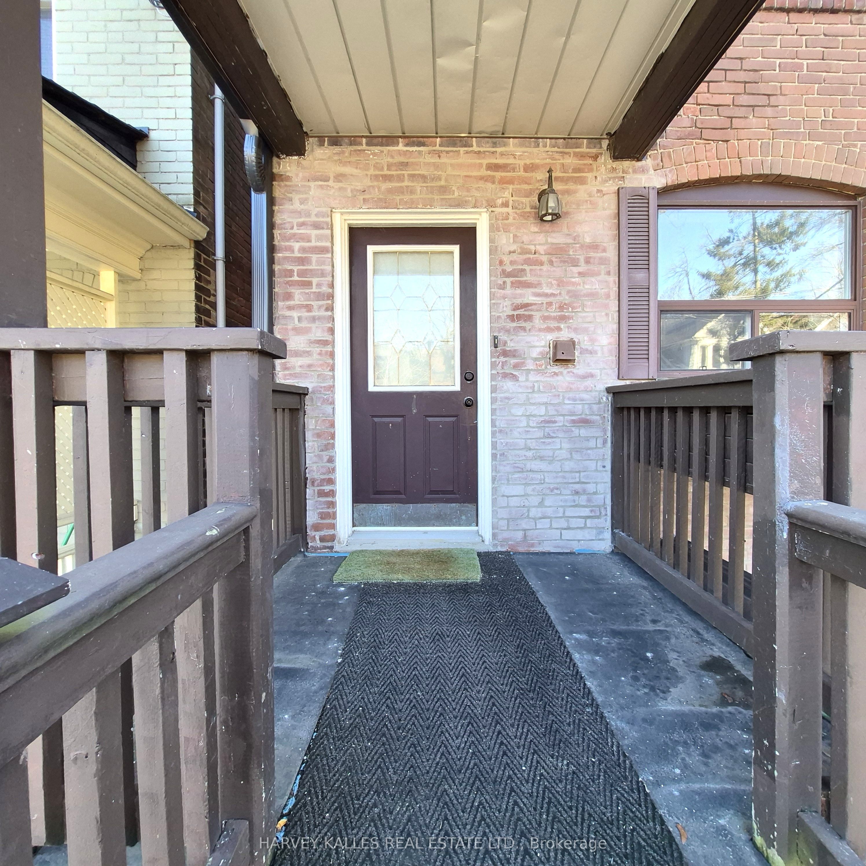 Photo 15 of Unit 1, 127 Summerhill Avenue, Toronto, Rosedale-Moore Park — HOMEH