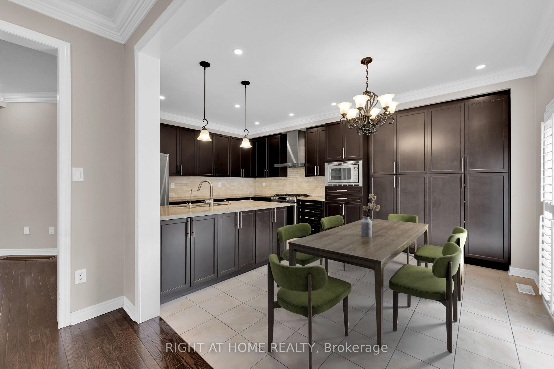 Photo 2 of 1445 Laurier Avenue, Milton, Clarke — HOMEH