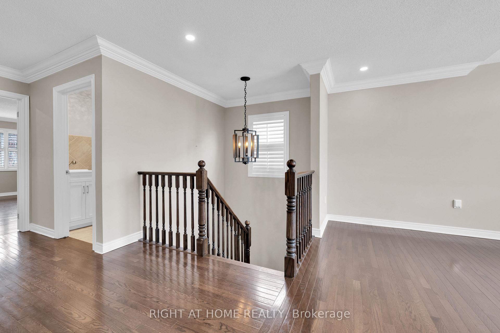 Photo 6 of 1445 Laurier Avenue, Milton, Clarke — HOMEH