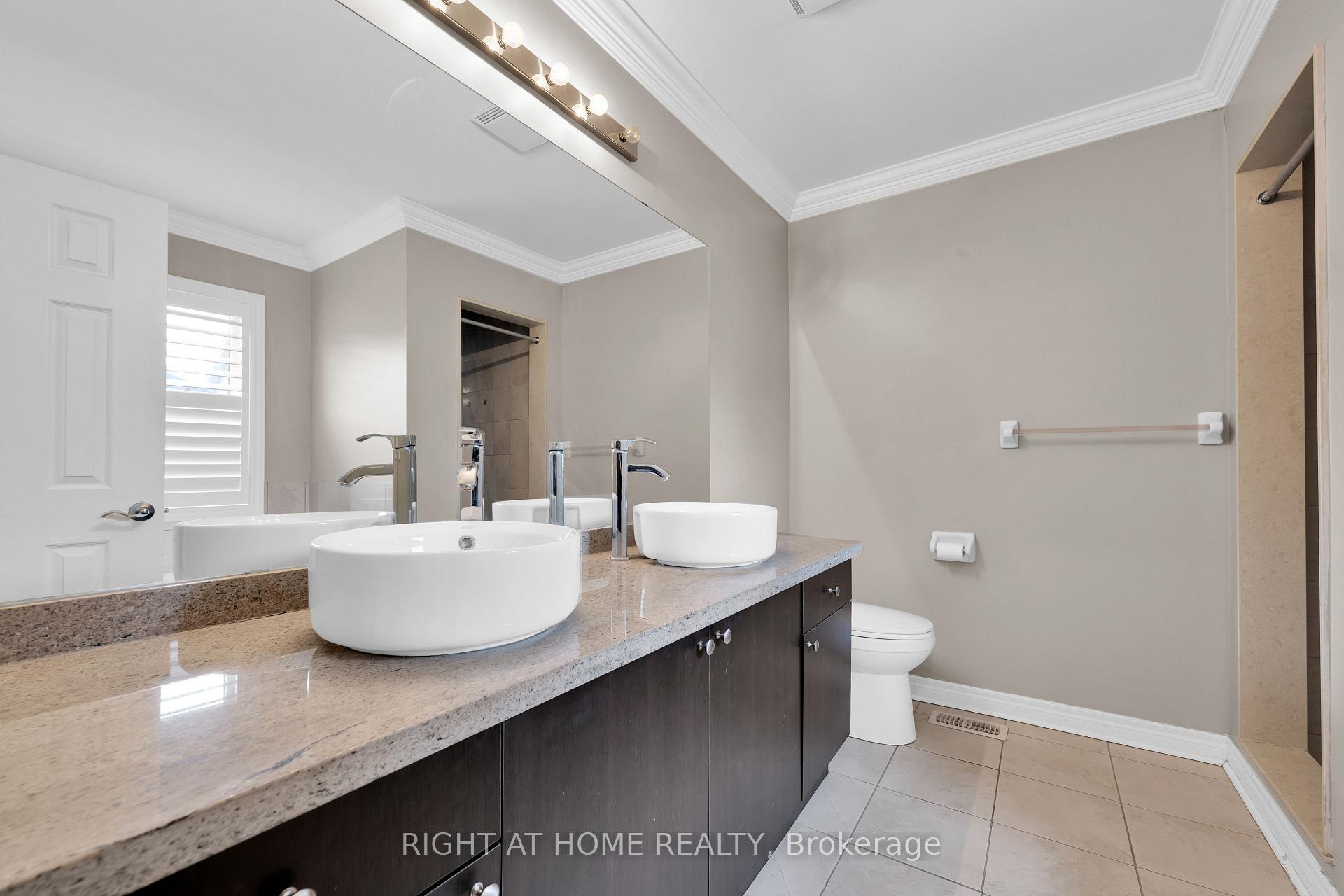 Photo 13 of 1445 Laurier Avenue, Milton, Clarke — HOMEH