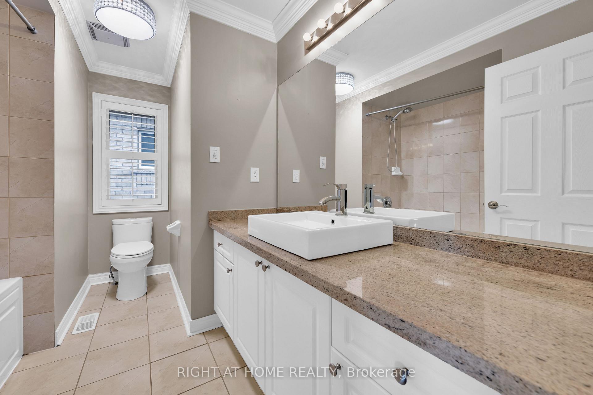 Photo 11 of 1445 Laurier Avenue, Milton, Clarke — HOMEH