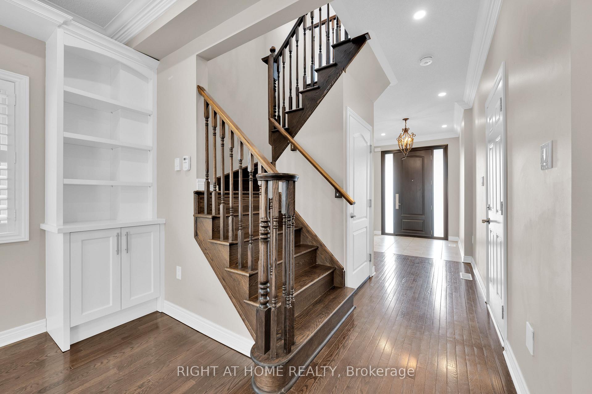 Photo 14 of 1445 Laurier Avenue, Milton, Clarke — HOMEH
