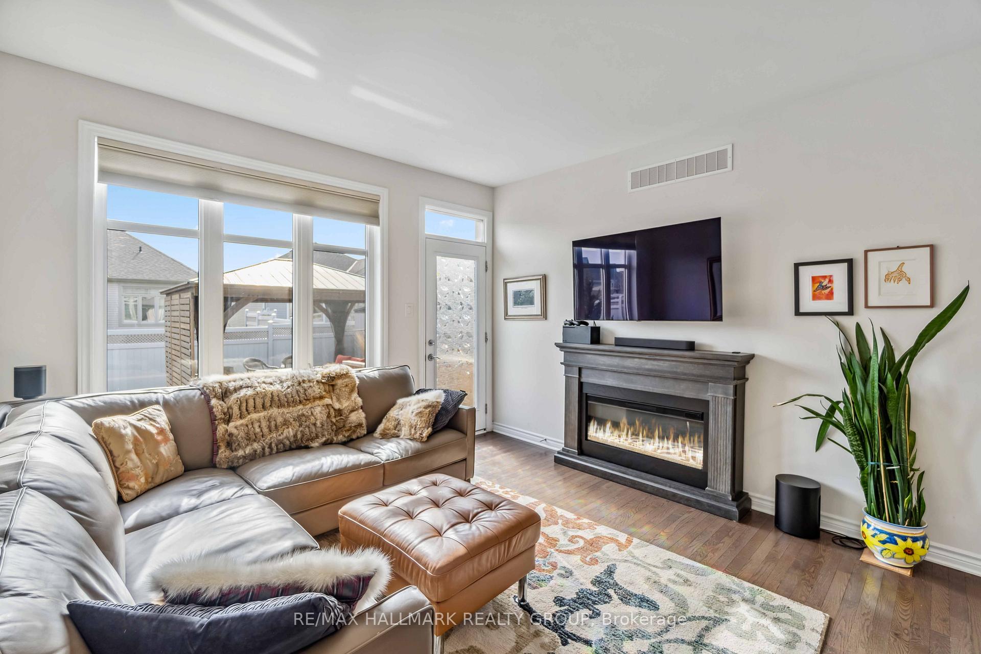 Photo 11 of 138 Tradewinds Crescent, North Grenville, North Grenville Twp (Kemptville South) — HOMEH