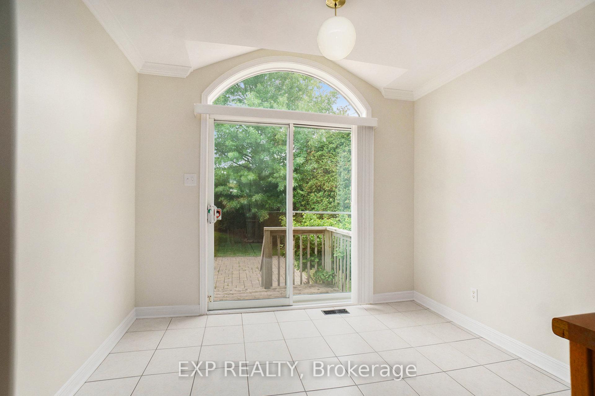 Photo 14 of 638 Casabella Drive, Ottawa, Avalon East — HOMEH