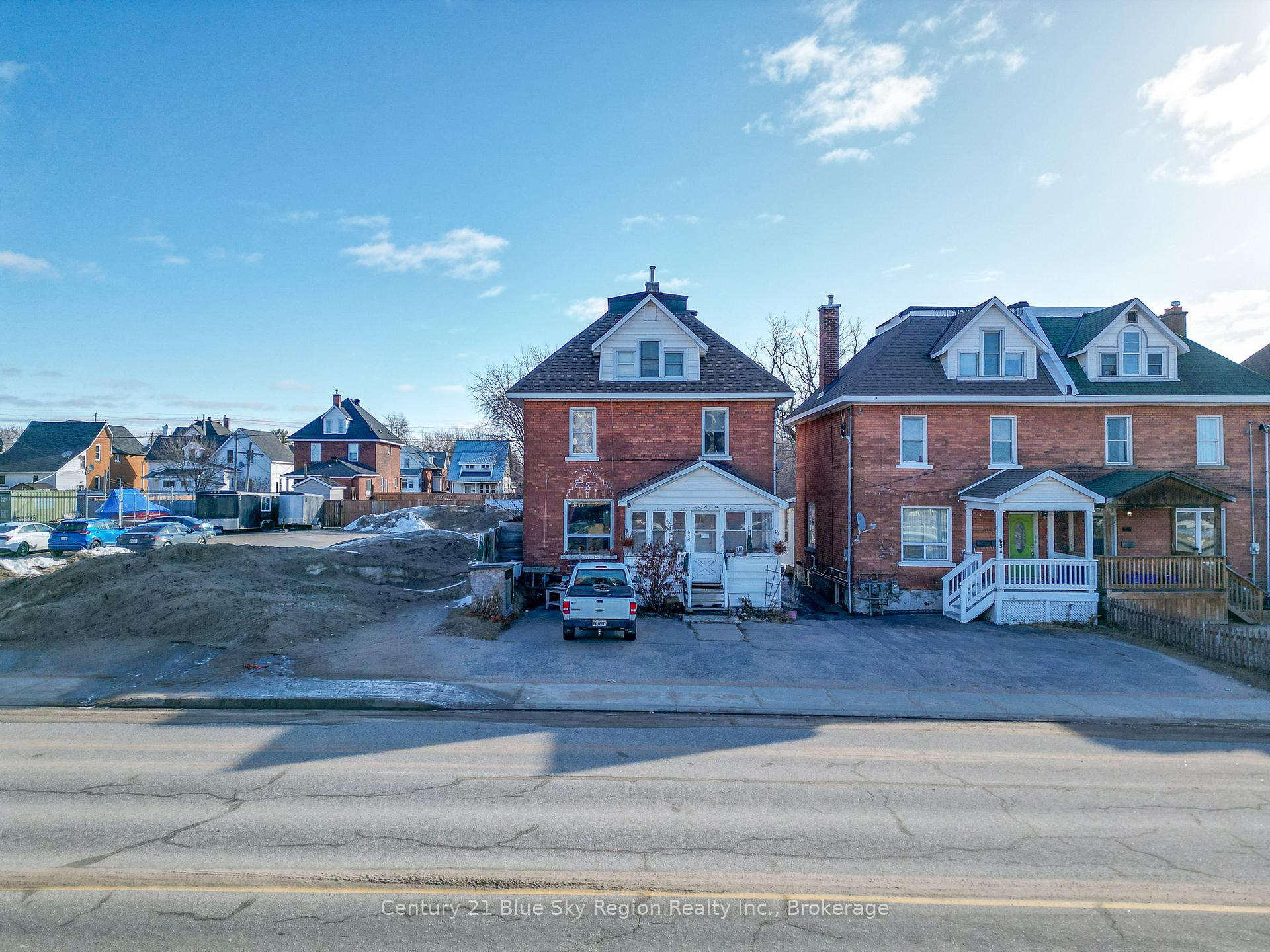 Photo 5 of 646 Main Street E, North Bay, Central — HOMEH