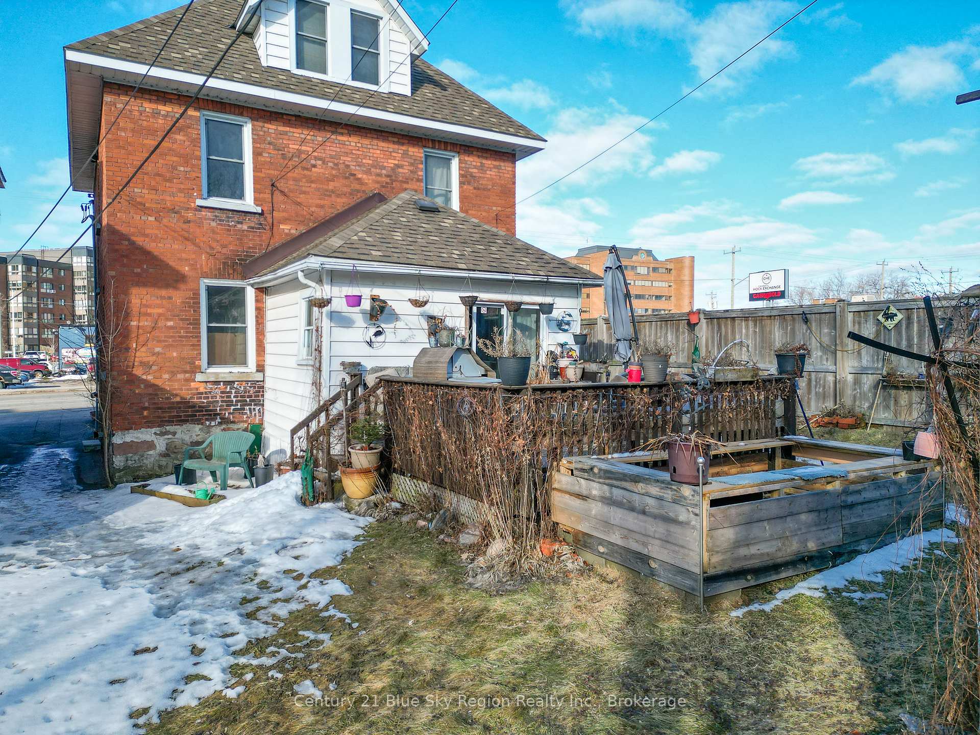 Photo 9 of 646 Main Street E, North Bay, Central — HOMEH