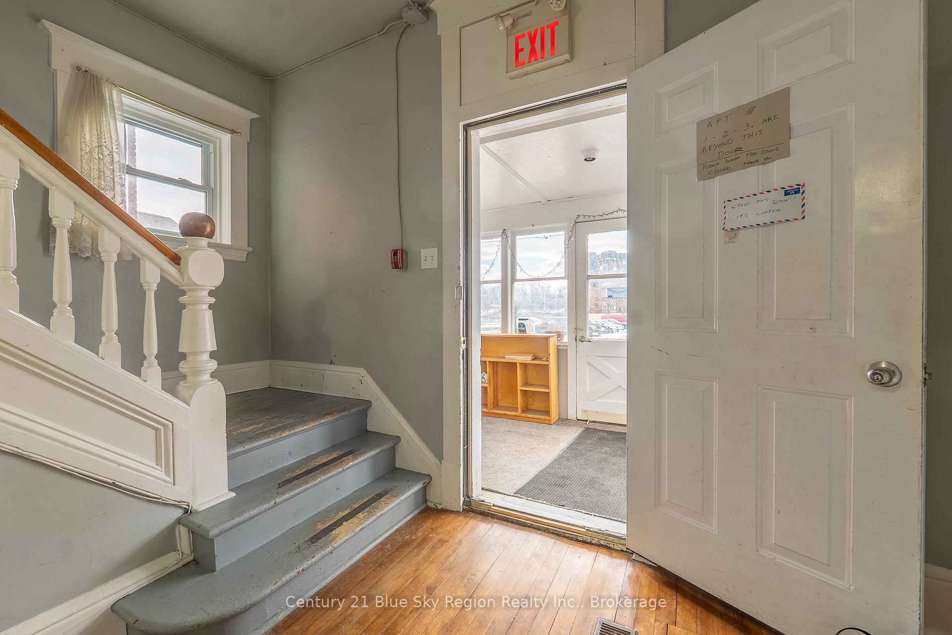 Photo 21 of 646 Main Street E, North Bay, Central — HOMEH
