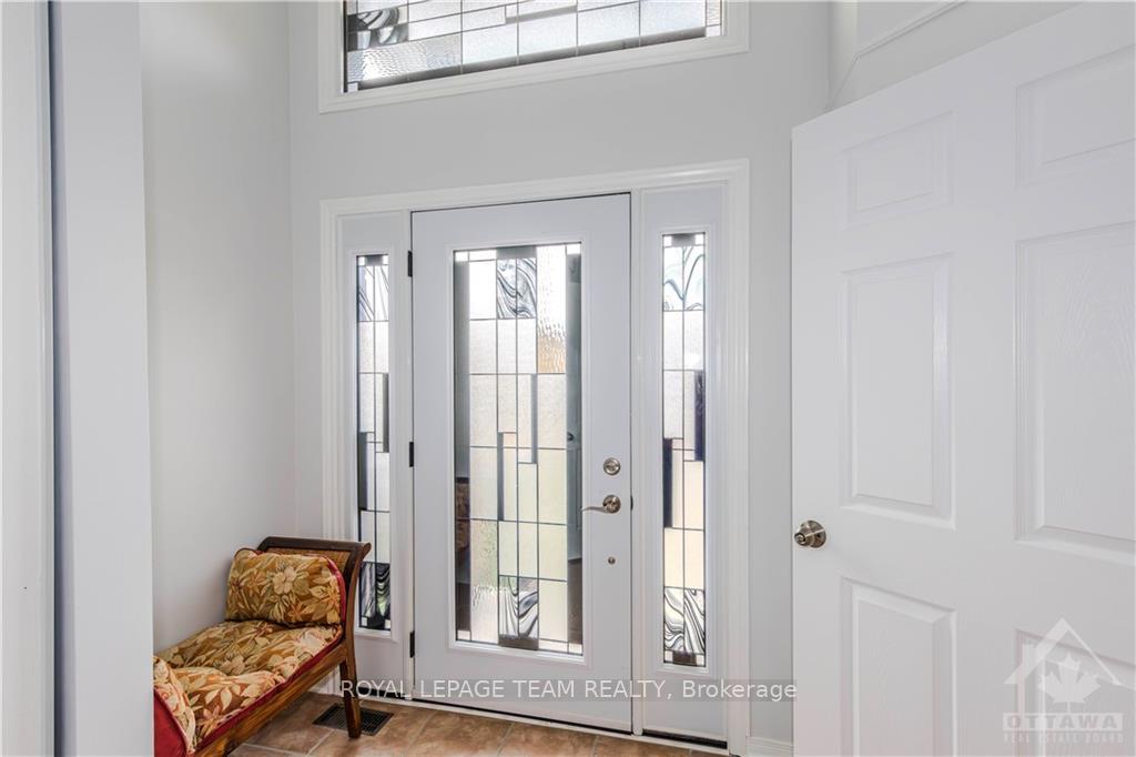 Photo 2 of Unit A, 1566 Lisbon Street, Ottawa, Fallingbrook/Pineridge — HOMEH