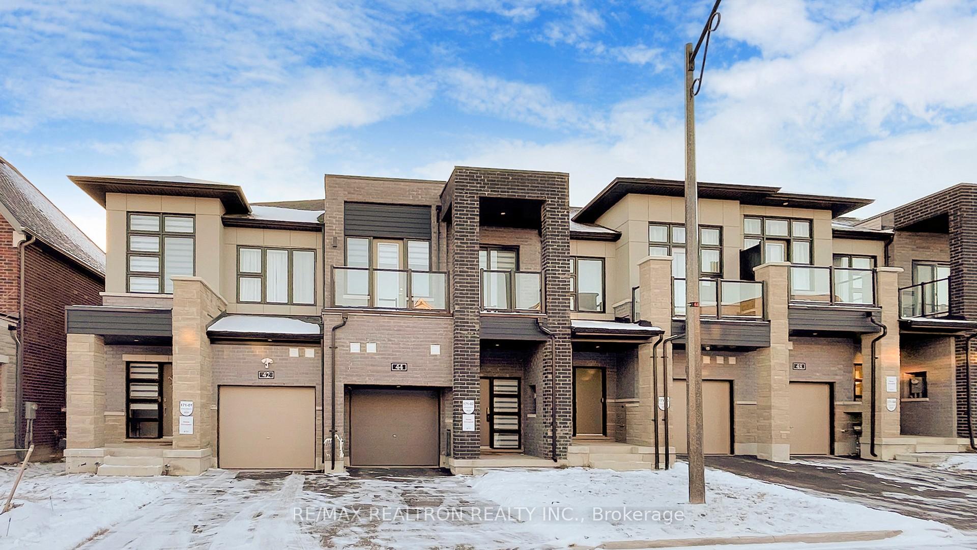 Photo 2 of 44 Harvey Bunker Crescent, Markham, Angus Glen — HOMEH