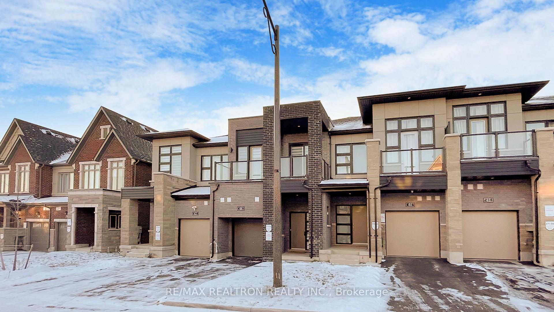 Photo 3 of 44 Harvey Bunker Crescent, Markham, Angus Glen — HOMEH