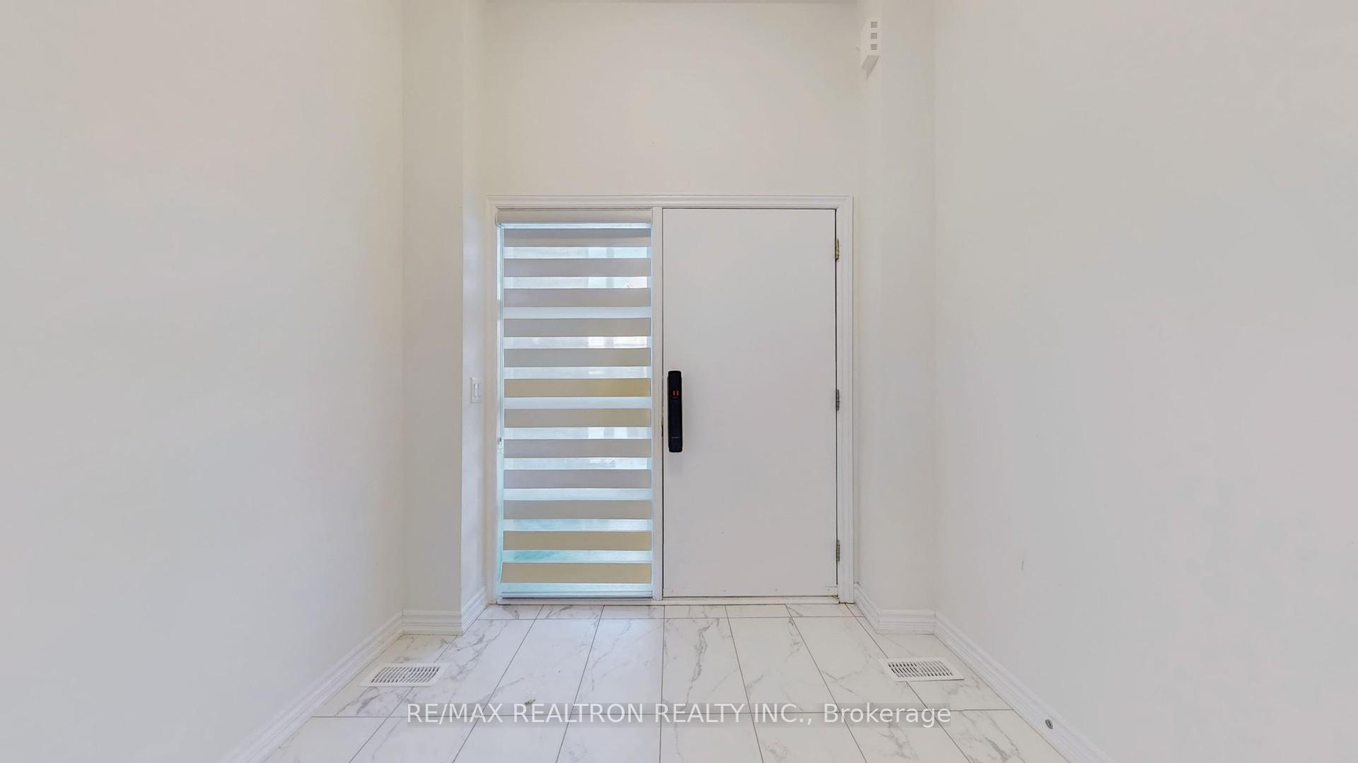 Photo 11 of 44 Harvey Bunker Crescent, Markham, Angus Glen — HOMEH