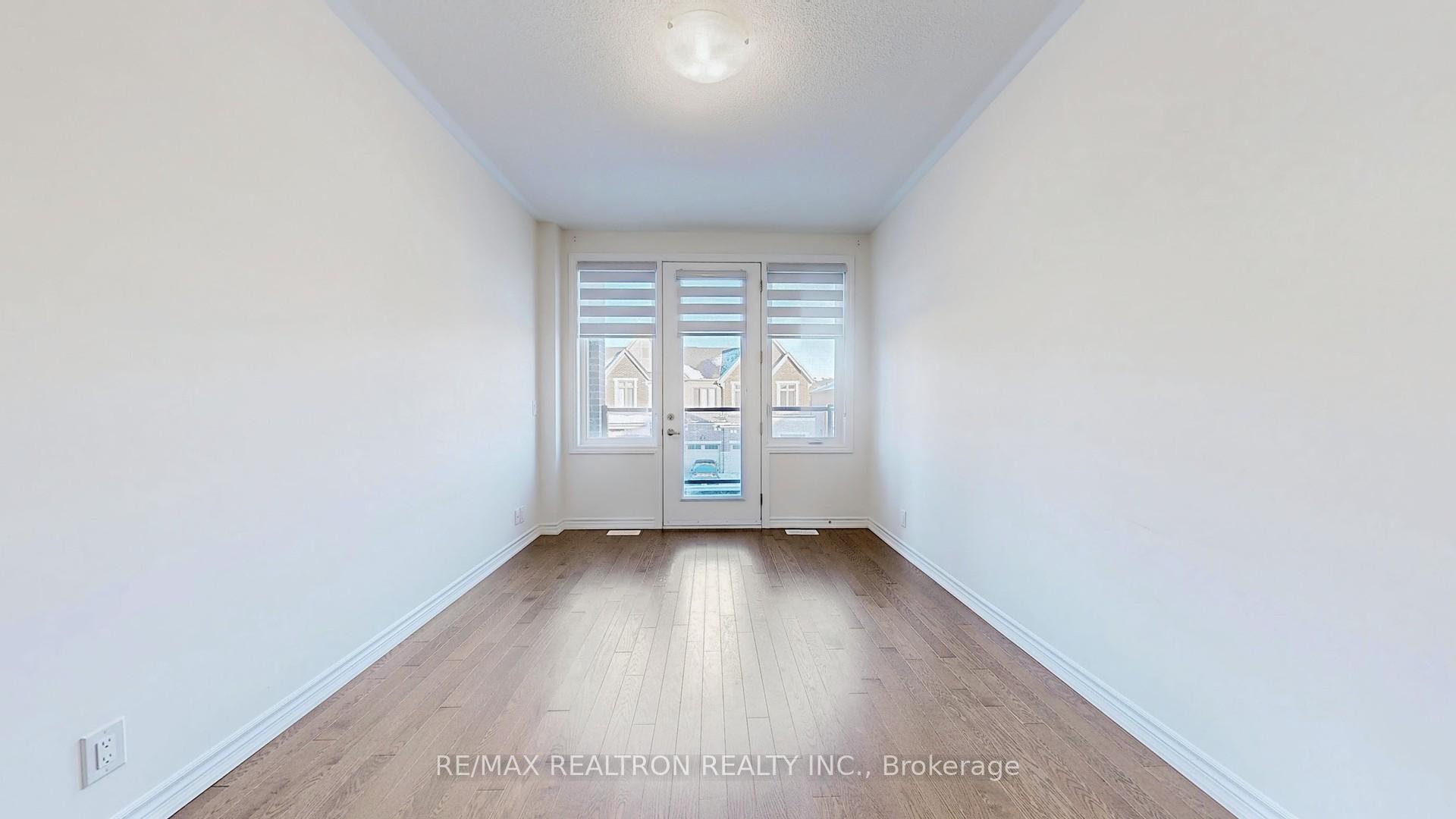 Photo 19 of 44 Harvey Bunker Crescent, Markham, Angus Glen — HOMEH