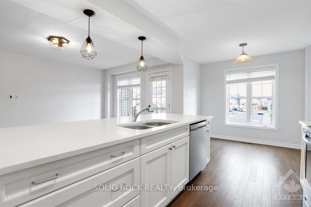 Photo 7 of 378 Willow Aster Circle, Ottawa, Avalon West — HOMEH