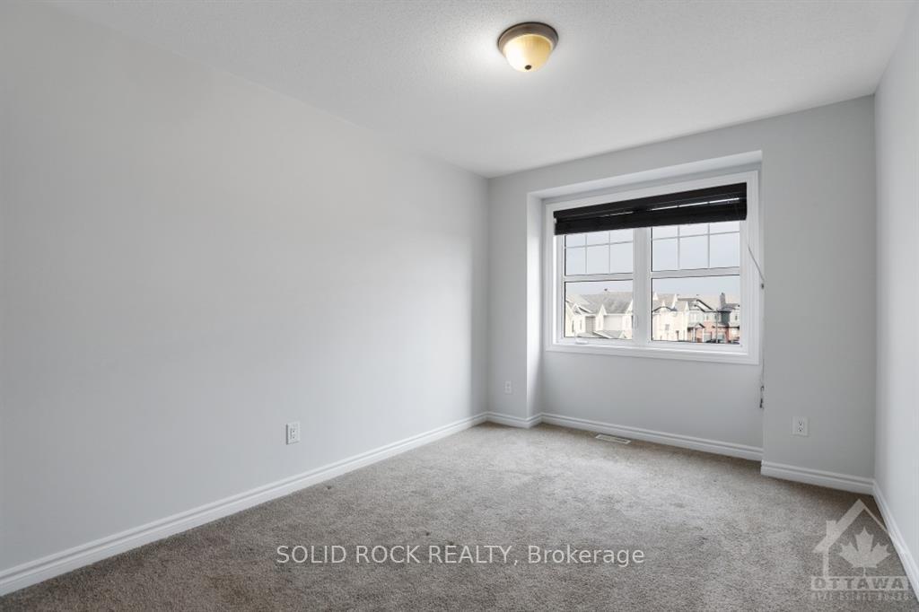 Photo 19 of 378 Willow Aster Circle, Ottawa, Avalon West — HOMEH